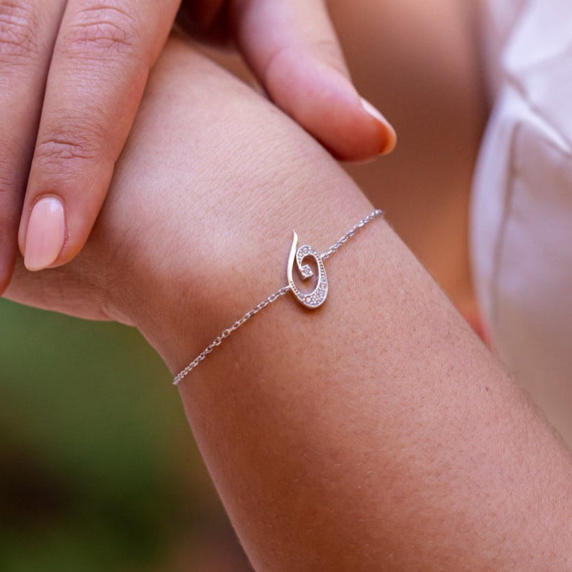 Arabic Initial Bracelet (ن)